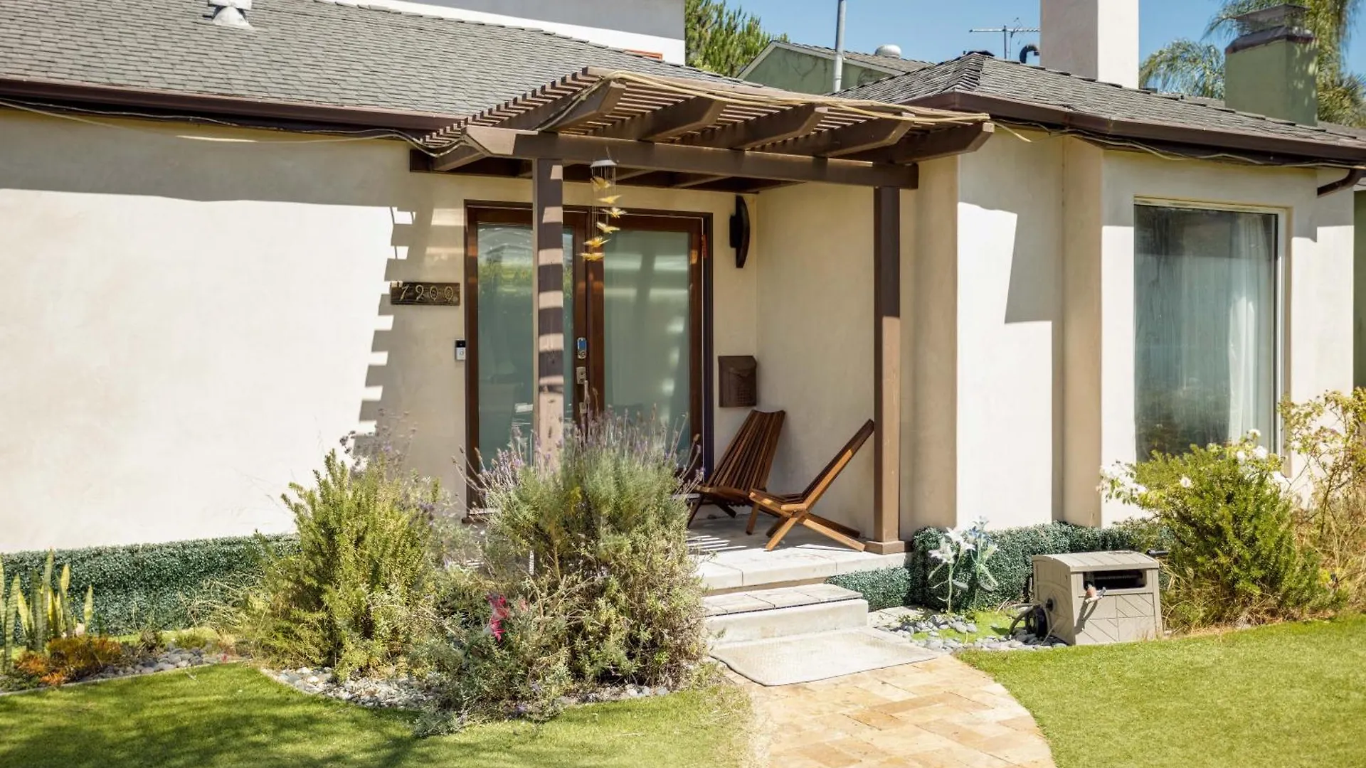 Fabulous For Families & Business 5/3 + 1/1 Studio Los Angeles USA
