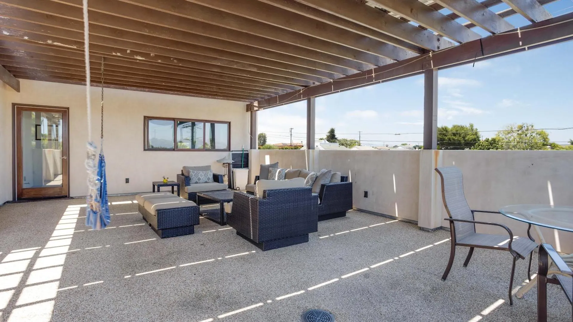 Fabulous For Families & Business 5/3 + 1/1 Studio Los Angeles